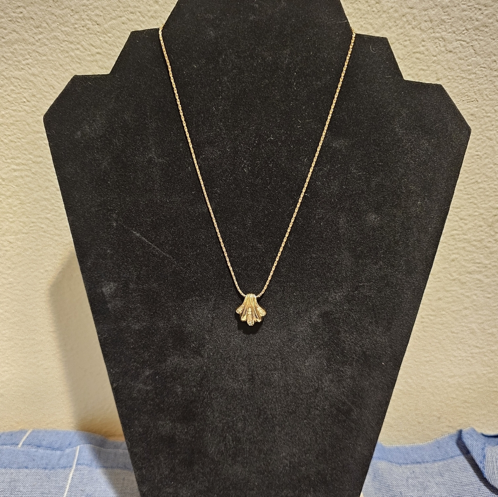 Christian Dior Gold Rhinestone Shell Necklace - Picture 6 of 14